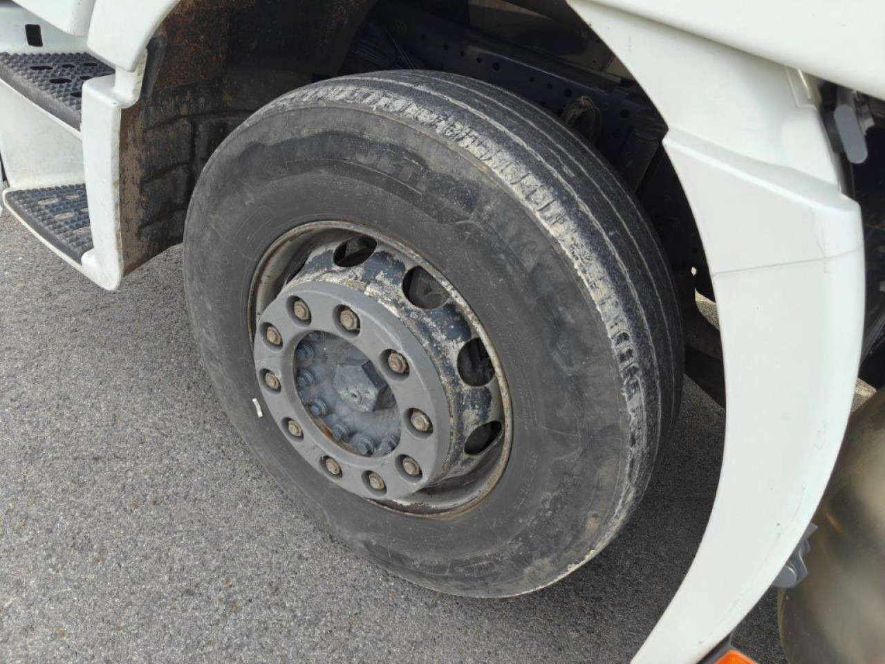 IVECO Stralis AS440S46T/PLNG Intarder Klima Luftfeder ZV - Tractor head: gambar 5 IVECO Stralis AS440S46T/PLNG Intarder Klima Luftfeder ZV - Tractor head: gambar 5