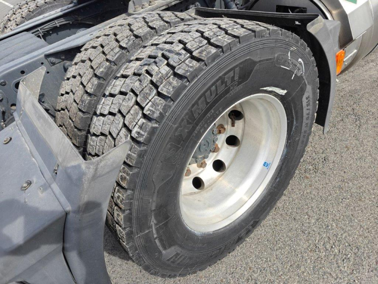 IVECO Stralis AS440S46T/PLNG Intarder Klima Luftfeder ZV - Tractor head: gambar 4 IVECO Stralis AS440S46T/PLNG Intarder Klima Luftfeder ZV - Tractor head: gambar 4