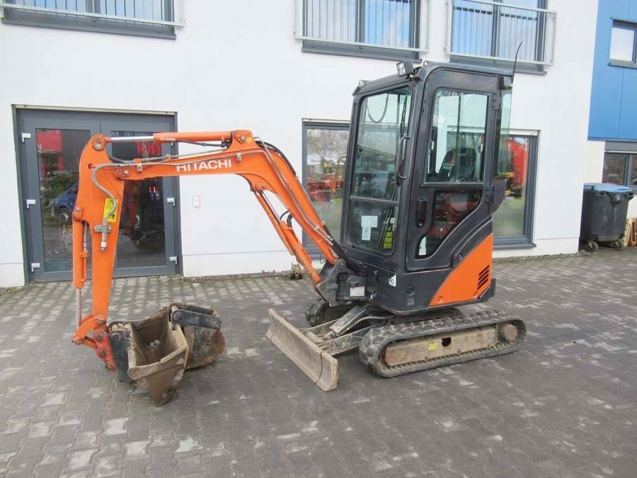 Hitachi ZX 17 U-2 - Ekskavator mini: gambar 1 Hitachi ZX 17 U-2 - Ekskavator mini: gambar 1