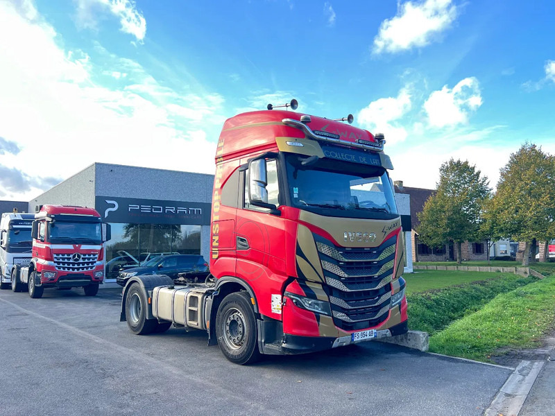 Iveco S-WAY 570 S 570 12.2020 **VOITH RETARDER**660.000 km - Tractor head: gambar 2 Iveco S-WAY 570 S 570 12.2020 **VOITH RETARDER**660.000 km - Tractor head: gambar 2