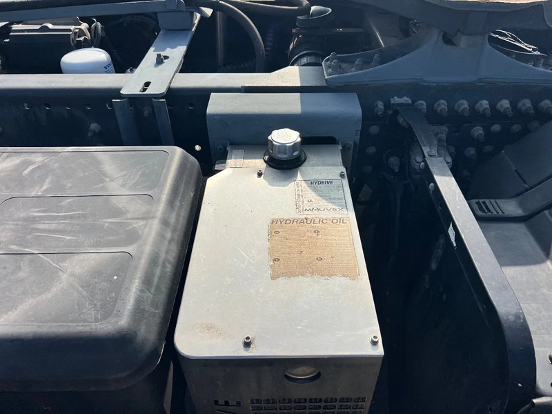 Volvo FH 460 ADR-FL-AT-EXIII **PTO POMP*COMPRESSOR* - Tractor head: gambar 3 Volvo FH 460 ADR-FL-AT-EXIII **PTO POMP*COMPRESSOR* - Tractor head: gambar 3