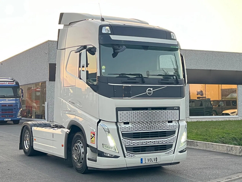 Volvo FH 500 2023**Park cool**FH500 2023 486.000km** - Tractor head: gambar 4 Volvo FH 500 2023**Park cool**FH500 2023 486.000km** - Tractor head: gambar 4