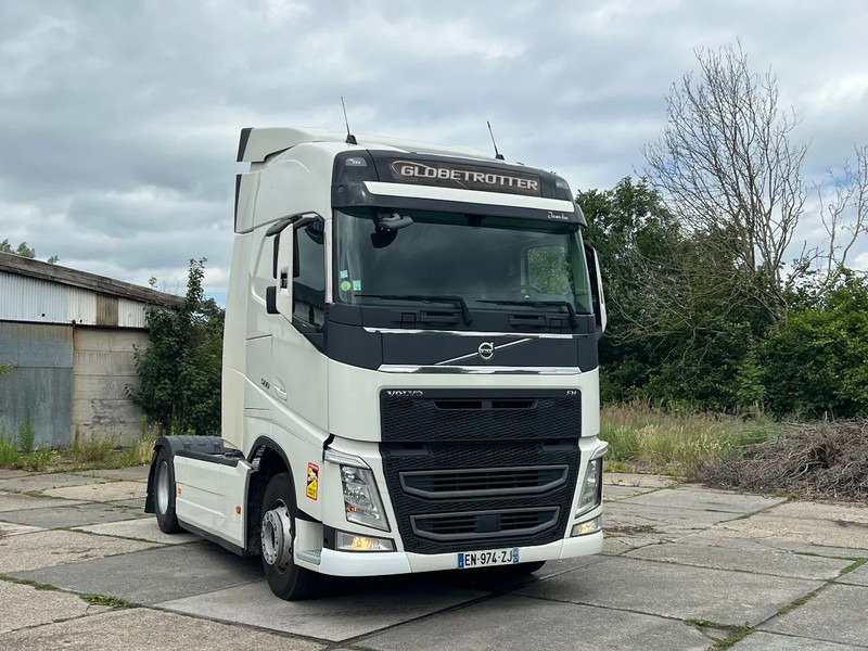Volvo FH 500 Park cool***2xdieseltanks***Fridge***FH500 2017 - Tractor head: gambar 1 Volvo FH 500 Park cool***2xdieseltanks***Fridge***FH500 2017 - Tractor head: gambar 1