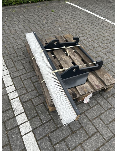 Tobroco Veegborstel 150 cm Giant aanspan - Sapu untuk Peralatan konstruksi: gambar 1 Tobroco Veegborstel 150 cm Giant aanspan - Sapu untuk Peralatan konstruksi: gambar 1