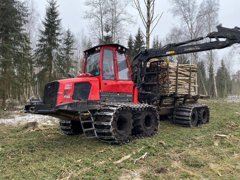Komatsu 855 - Forwarder: gambar 1 Komatsu 855 - Forwarder: gambar 1