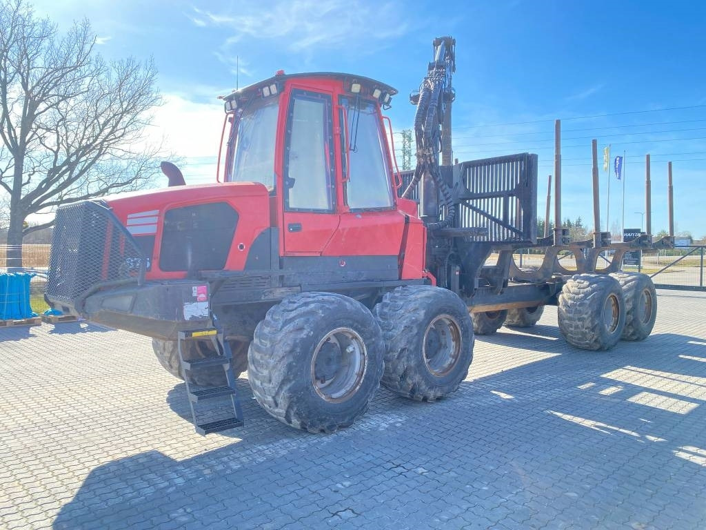 Komatsu 875 - Forwarder: gambar 1 Komatsu 875 - Forwarder: gambar 1