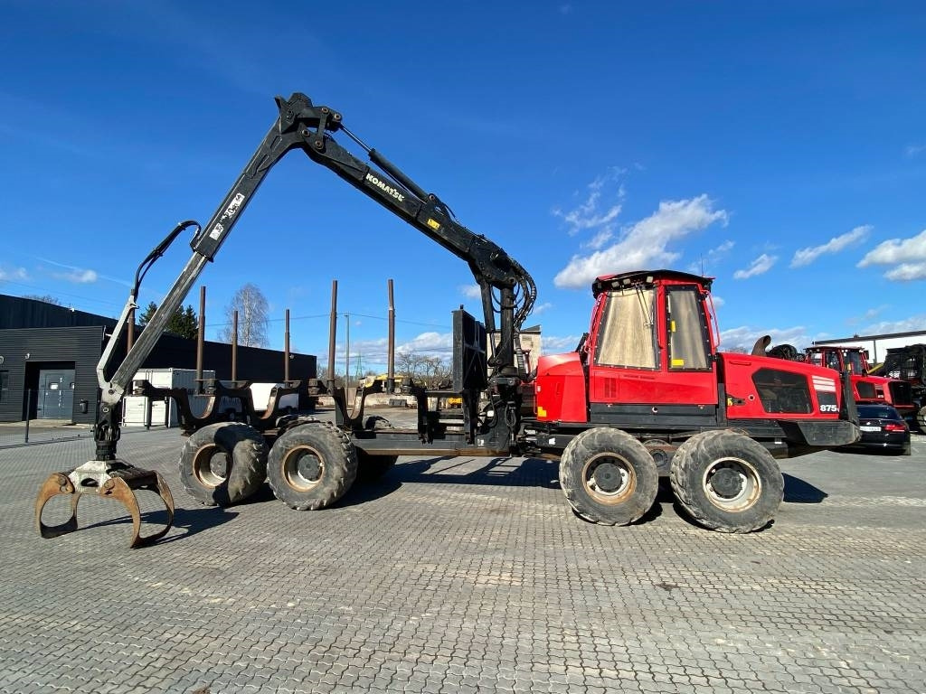 Komatsu 875 - Forwarder: gambar 3 Komatsu 875 - Forwarder: gambar 3