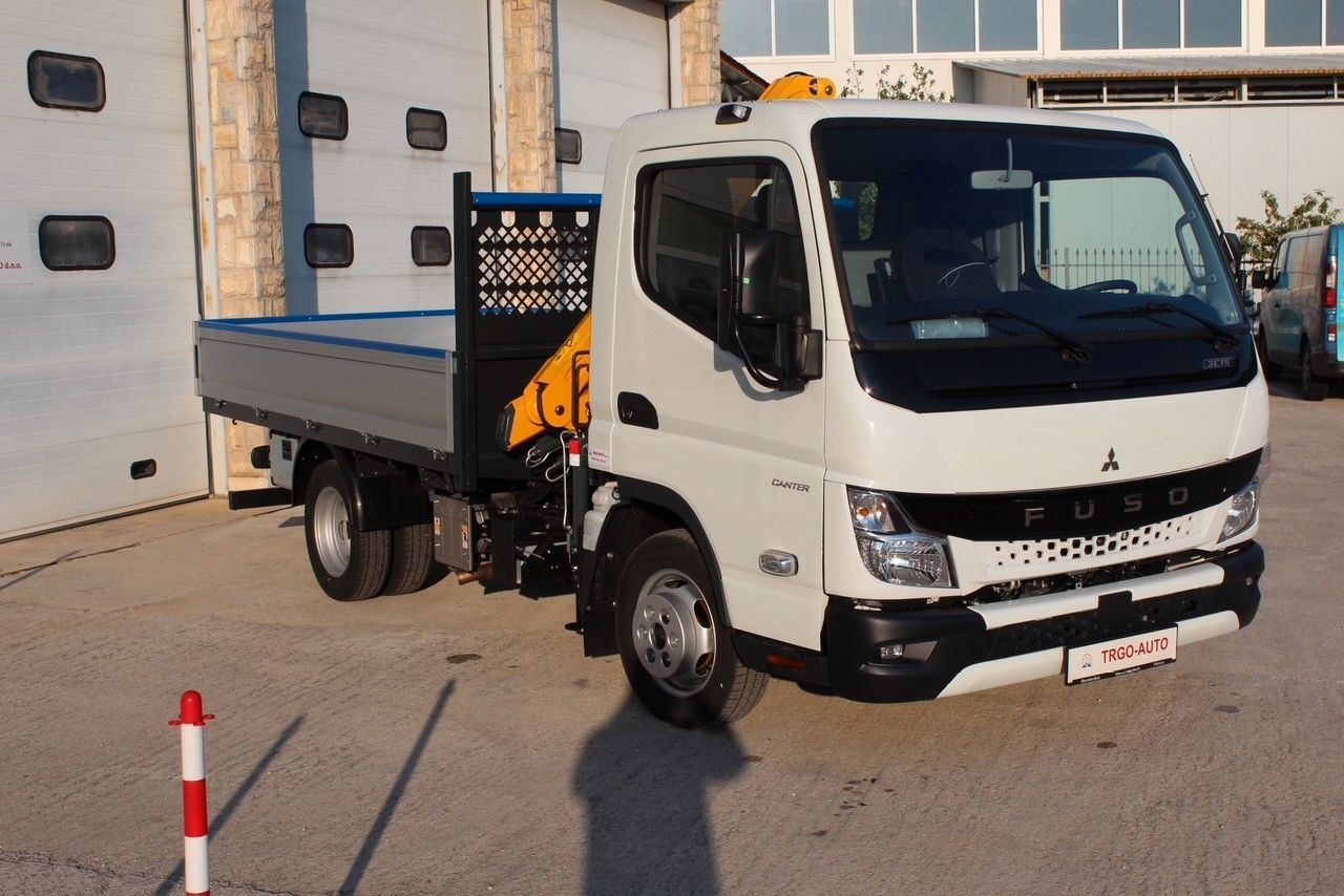 FUSO CANTER 3C15 - Van flatbed: gambar 1 FUSO CANTER 3C15 - Van flatbed: gambar 1
