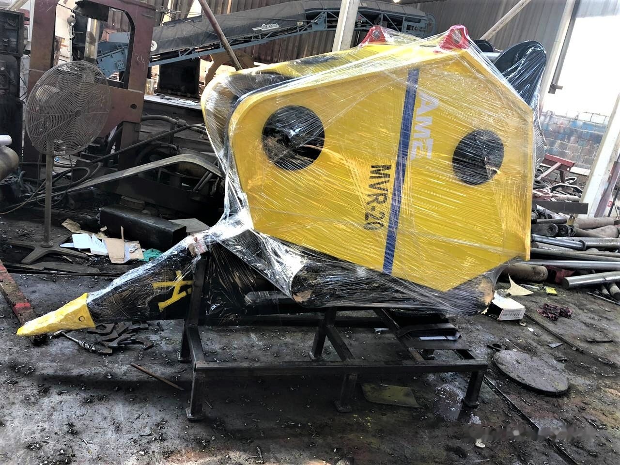 AME Vibro Ripper (MVR 20) - Ripper untuk Ekskavator: gambar 2 AME Vibro Ripper (MVR 20) - Ripper untuk Ekskavator: gambar 2
