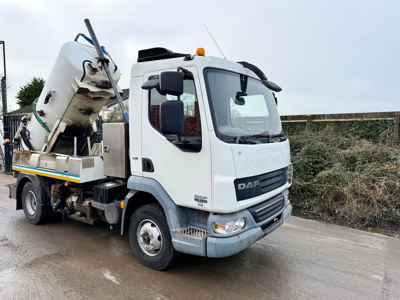 DAF 45Lf - Truk vakum: gambar 2 DAF 45Lf - Truk vakum: gambar 2
