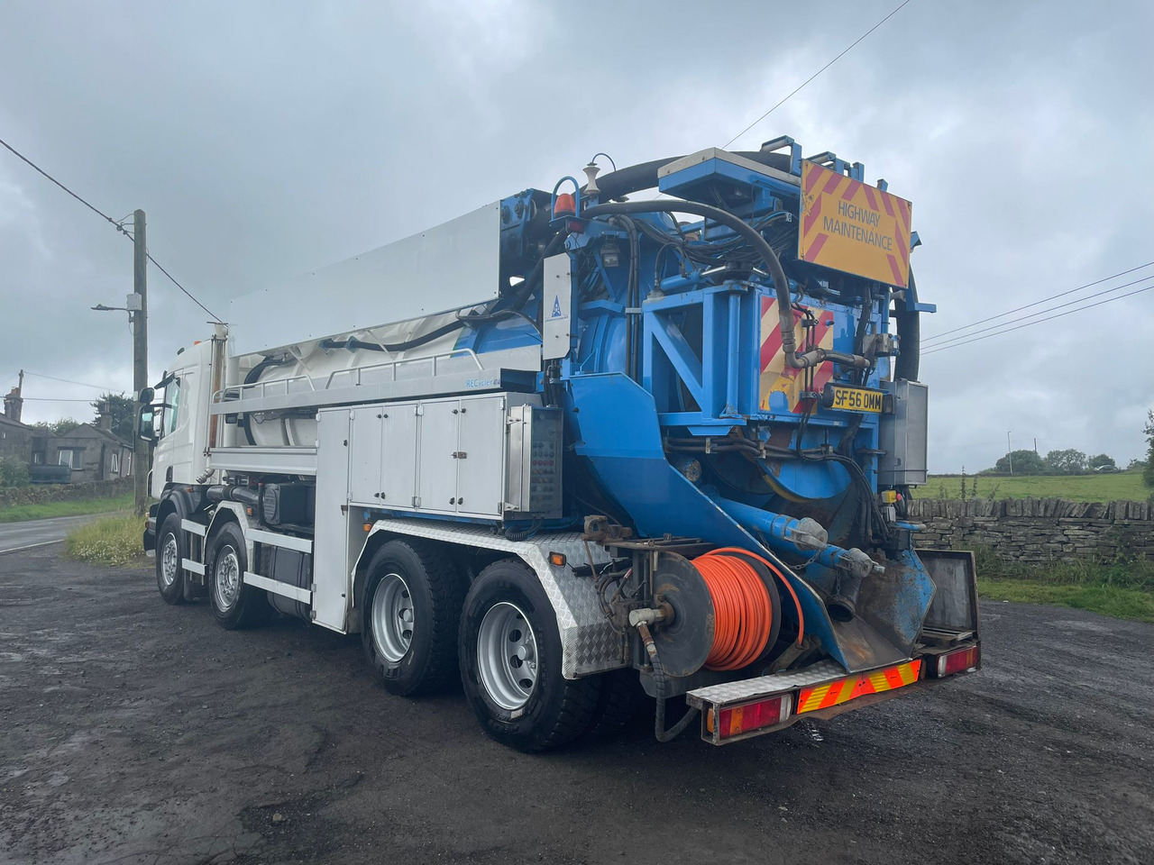 Scania P420 JHL combi tanker recykler - Truk vakum: gambar 4 Scania P420 JHL combi tanker recykler - Truk vakum: gambar 4