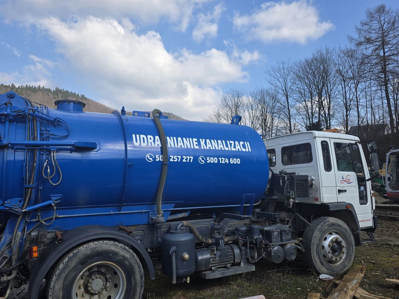 Volvo FL6 - Truk vakum: gambar 1 Volvo FL6 - Truk vakum: gambar 1