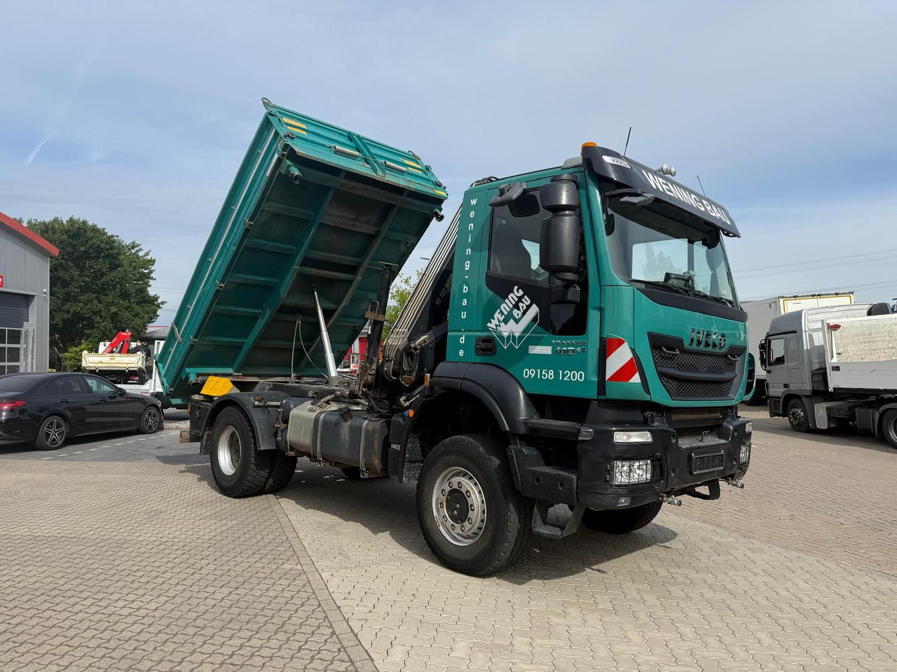 Iveco AD190 T/W Trakker 410 4x4 Allrad Kran KipperHIAB - Truk jungkit, Truk derek: gambar 2 Iveco AD190 T/W Trakker 410 4x4 Allrad Kran KipperHIAB - Truk jungkit, Truk derek: gambar 2