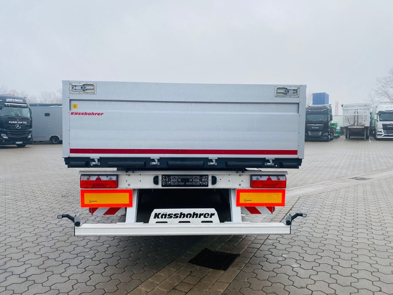 Kässbohrer Bordwandauflieger Twistlocks - Semi-trailer flatbed: gambar 5 Kässbohrer Bordwandauflieger Twistlocks - Semi-trailer flatbed: gambar 5