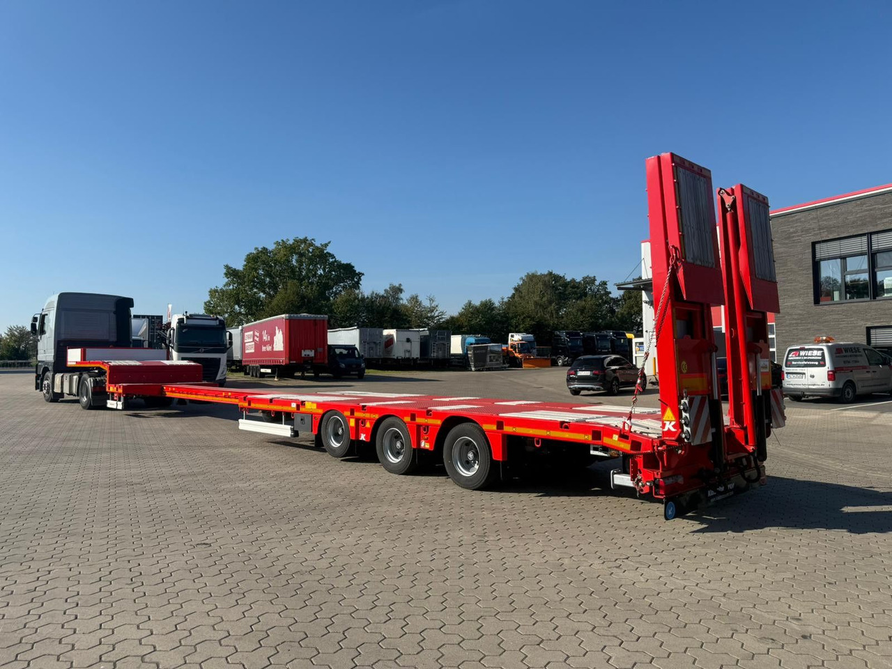 Kässbohrer K.SLA 3 / 1N-18/30 Ausziehbarer Tieflader - Semi-trailer low bed: gambar 4 Kässbohrer K.SLA 3 / 1N-18/30 Ausziehbarer Tieflader - Semi-trailer low bed: gambar 4