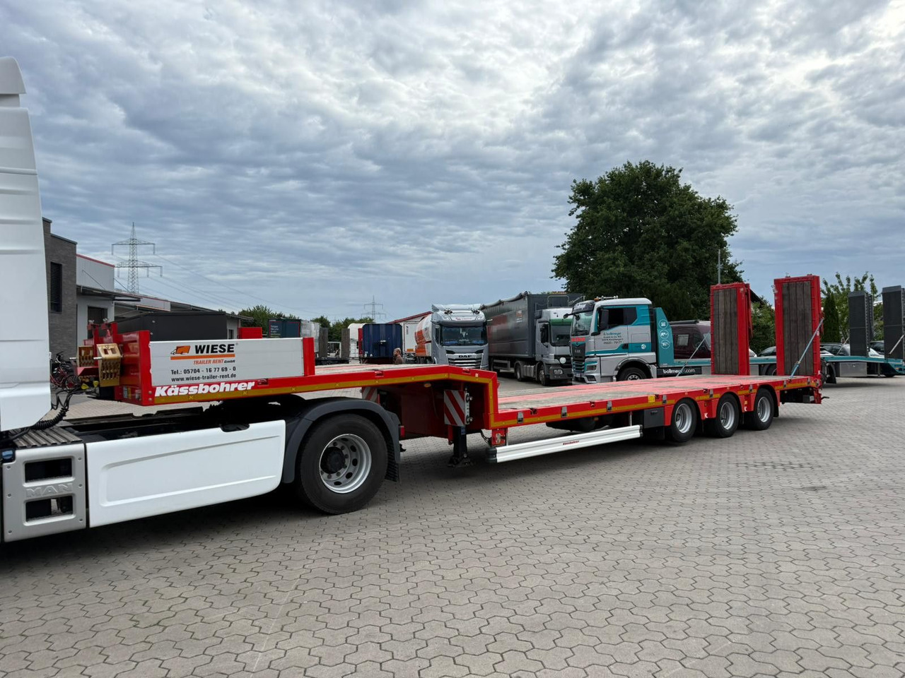 Kässbohrer K.SLS ECO Tieflader mit hydraulischen Rampen - Semi-trailer low bed: gambar 4 Kässbohrer K.SLS ECO Tieflader mit hydraulischen Rampen - Semi-trailer low bed: gambar 4