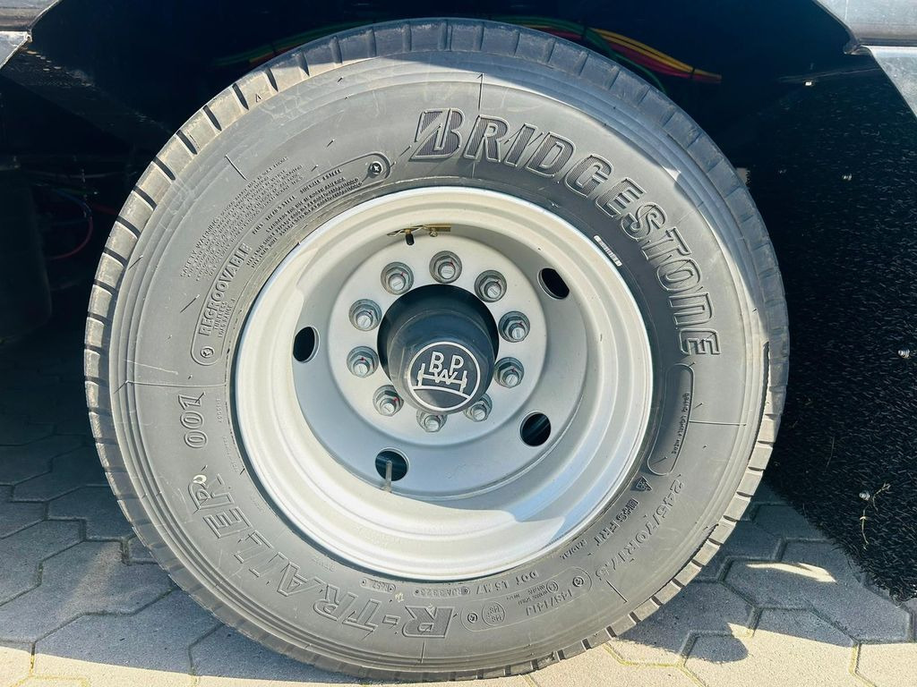 Semi-trailer flatbed baru Kässbohrer Mega Tele HD Plattform Auflieger mit Radmulden Kässbohrer Mega Tele HD Plattform Auflieger mit Radmulden: gambar 15 Semi-trailer flatbed baru Kässbohrer Mega Tele HD Plattform Auflieger mit Radmulden Kässbohrer Mega Tele HD Plattform Auflieger mit Radmulden: gambar 15