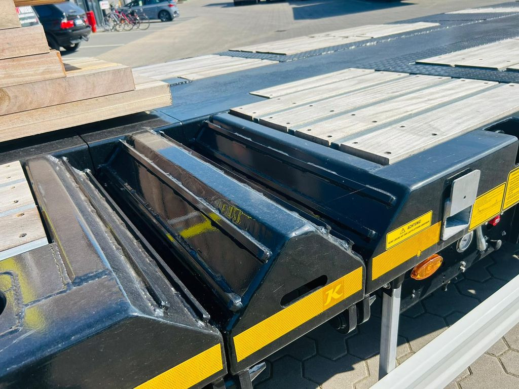 Semi-trailer flatbed baru Kässbohrer Mega Tele HD Plattform Auflieger mit Radmulden Kässbohrer Mega Tele HD Plattform Auflieger mit Radmulden: gambar 11 Semi-trailer flatbed baru Kässbohrer Mega Tele HD Plattform Auflieger mit Radmulden Kässbohrer Mega Tele HD Plattform Auflieger mit Radmulden: gambar 11