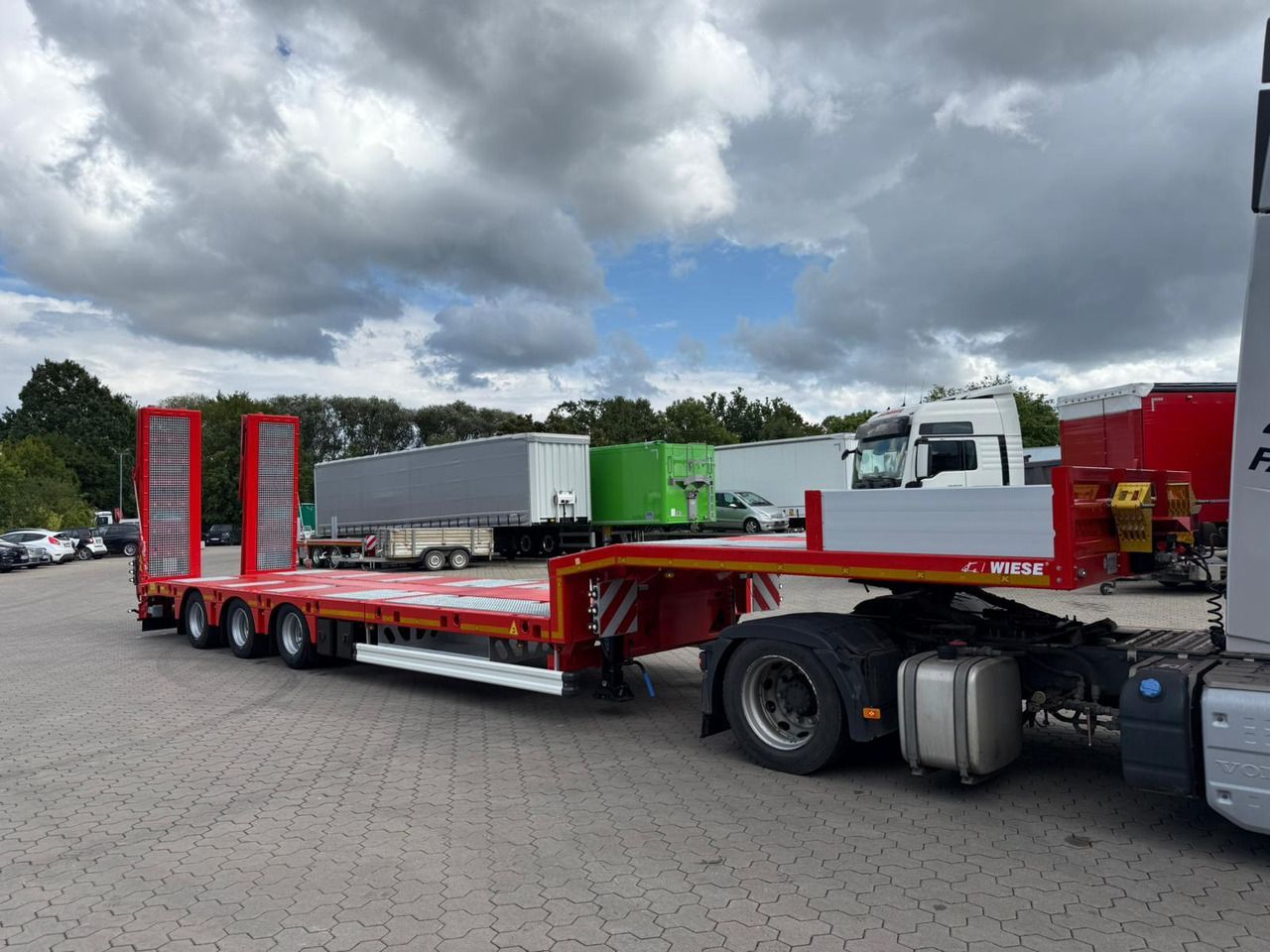 Kässbohrer SLS.HS Tieflader mit hydr. Schwanenhals - Semi-trailer low bed: gambar 5 Kässbohrer SLS.HS Tieflader mit hydr. Schwanenhals - Semi-trailer low bed: gambar 5