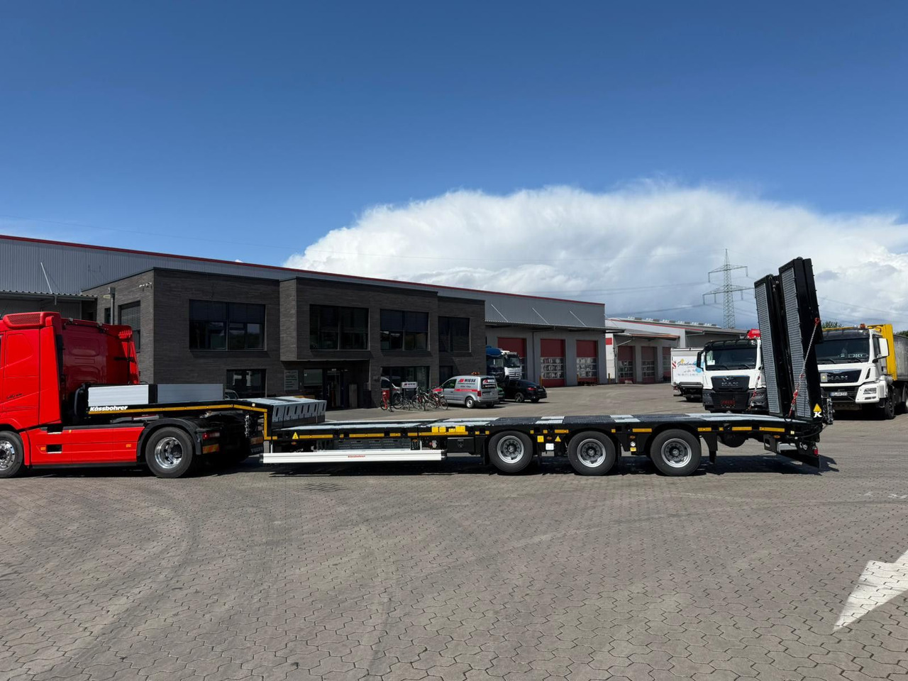 Kässbohrer SLS.HS Tieflader mit hydr. Schwanenhals - Semi-trailer low bed: gambar 5 Kässbohrer SLS.HS Tieflader mit hydr. Schwanenhals - Semi-trailer low bed: gambar 5