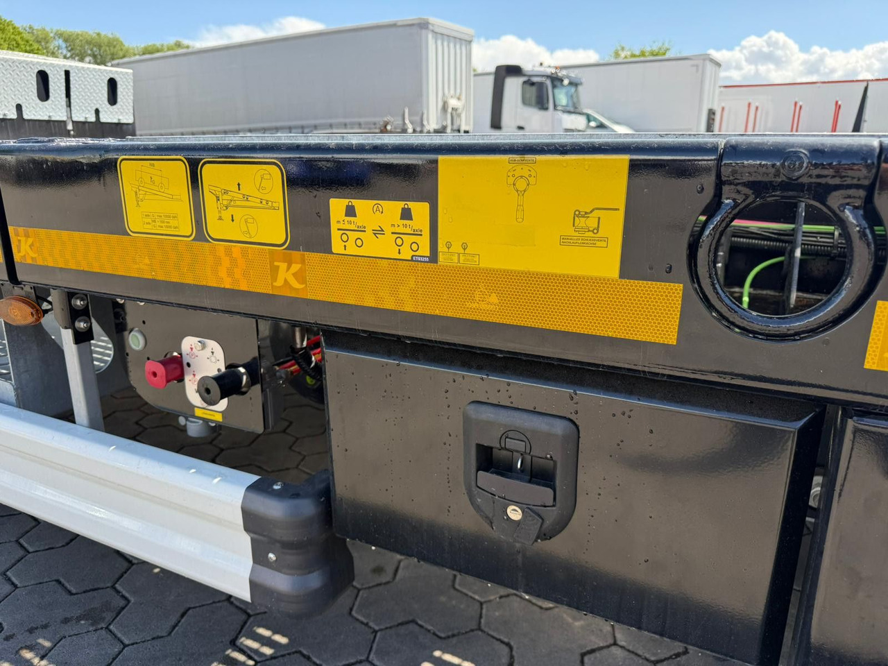 Semi-trailer low bed Kässbohrer SLS.HS Tieflader mit hydr. Schwanenhals: gambar 11