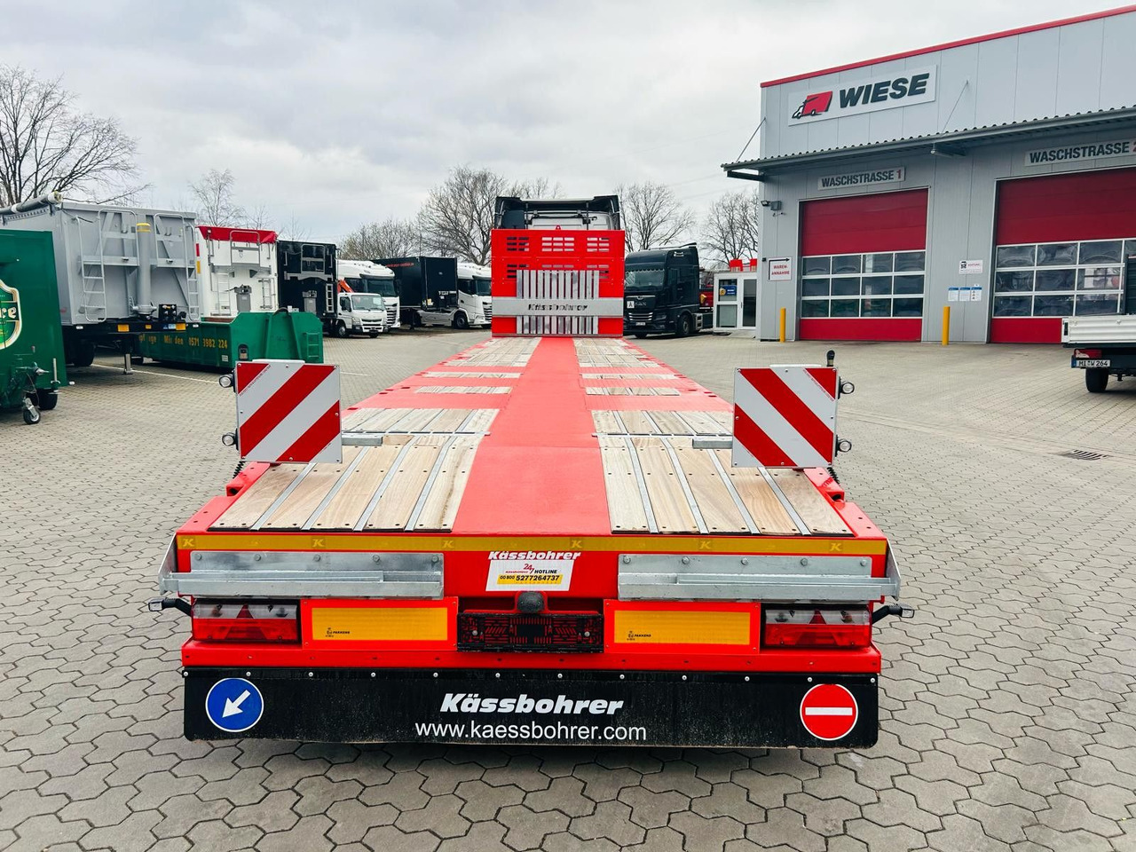 Kässbohrer SPS Mega Schwerlast Plattform Lenkachse - Semi-trailer flatbed: gambar 5 Kässbohrer SPS Mega Schwerlast Plattform Lenkachse - Semi-trailer flatbed: gambar 5