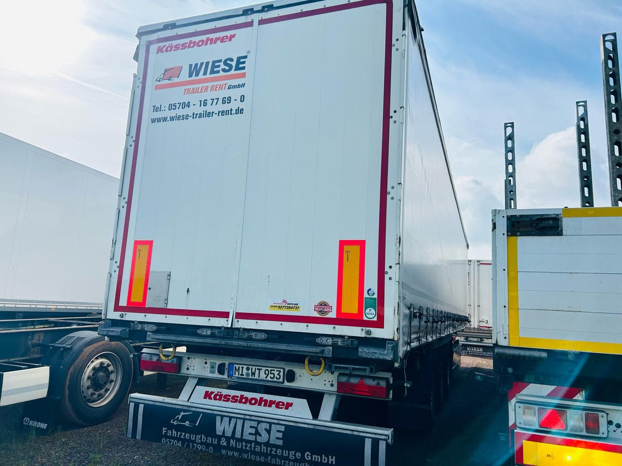 Kässbohrer Schiebeplanen Auflieger - Semi-trailer dengan terpal samping: gambar 2 Kässbohrer Schiebeplanen Auflieger - Semi-trailer dengan terpal samping: gambar 2