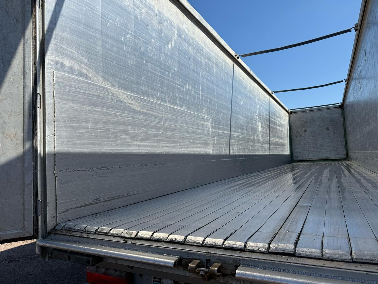 Semi-trailer dengan lantai berjalan Knapen K100 Schubboden 92m³ 10 mm Boden: gambar 10
