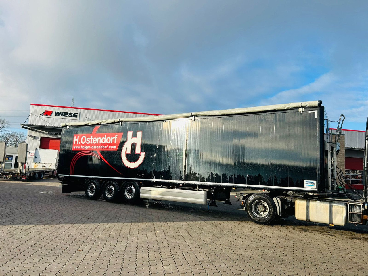 Knapen K100 Schubboden 92m³ Alu Felgen TÜV Plane Neu - Semi-trailer dengan lantai berjalan: gambar 3 Knapen K100 Schubboden 92m³ Alu Felgen TÜV Plane Neu - Semi-trailer dengan lantai berjalan: gambar 3