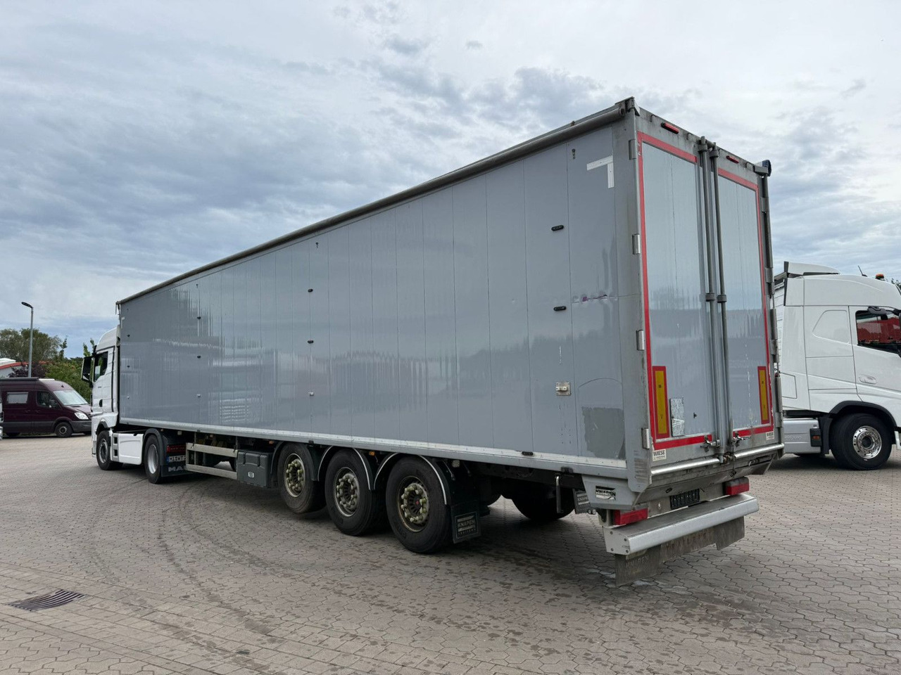 Knapen K100 Schubboden 92m³ HDI Boden ideal für Müll - Semi-trailer dengan lantai berjalan: gambar 3 Knapen K100 Schubboden 92m³ HDI Boden ideal für Müll - Semi-trailer dengan lantai berjalan: gambar 3