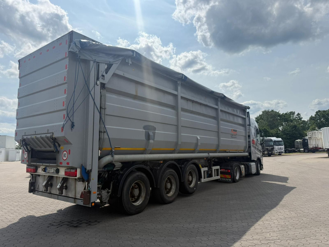 Kotte Kombiauflieger für Gülle und Schüttgut - Semi-trailer tangki: gambar 5 Kotte Kombiauflieger für Gülle und Schüttgut - Semi-trailer tangki: gambar 5