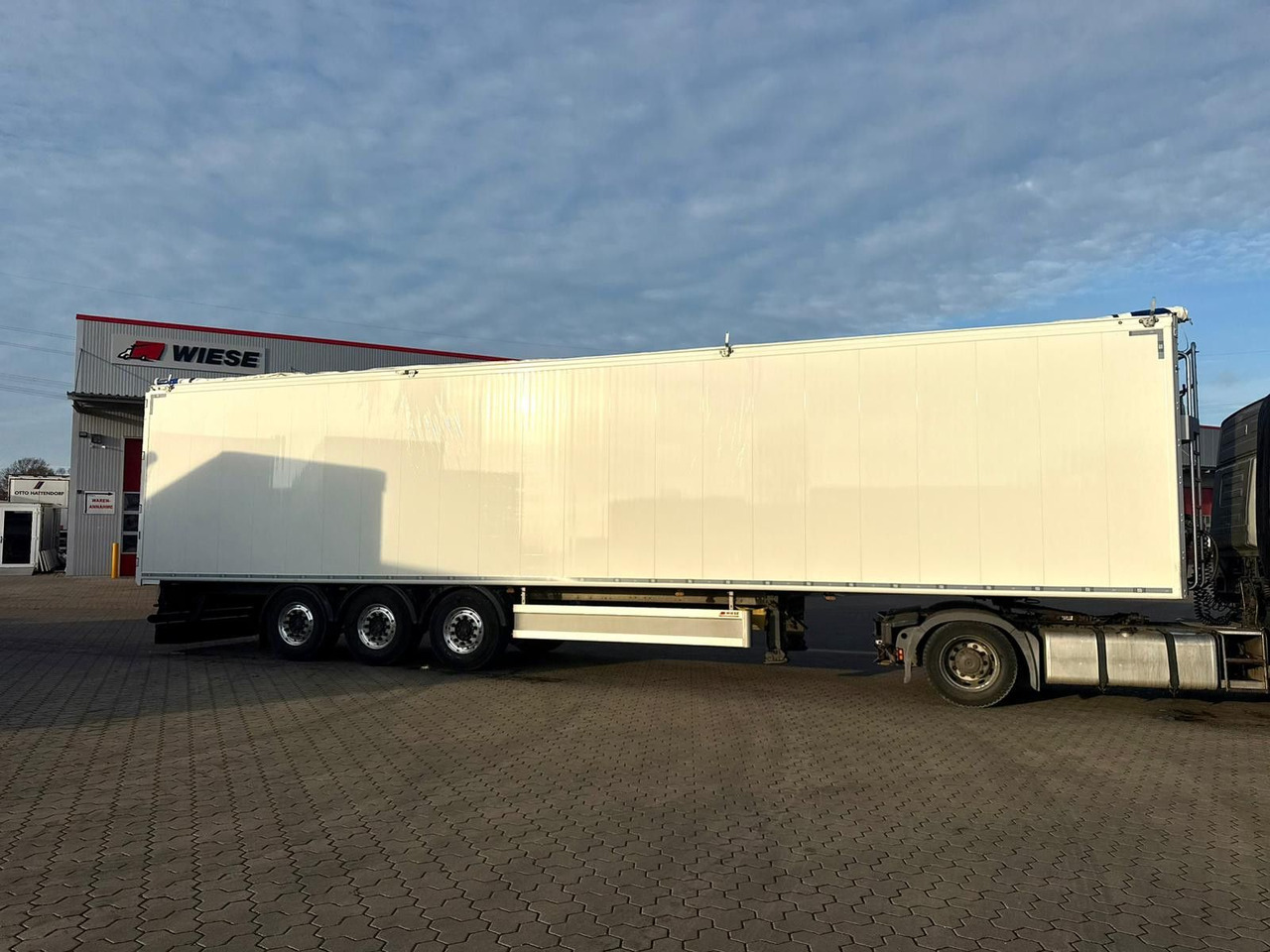 Kraker K-Force Schubboden 92m³ 10mm Boden Top Agrar GMP - Semi-trailer dengan lantai berjalan: gambar 4 Kraker K-Force Schubboden 92m³ 10mm Boden Top Agrar GMP - Semi-trailer dengan lantai berjalan: gambar 4