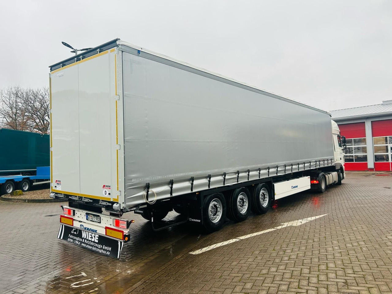 Krone SDP 27 - 5 Stück sofort verfügbar! - Semi-trailer dengan terpal samping: gambar 1 Krone SDP 27 - 5 Stück sofort verfügbar! - Semi-trailer dengan terpal samping: gambar 1