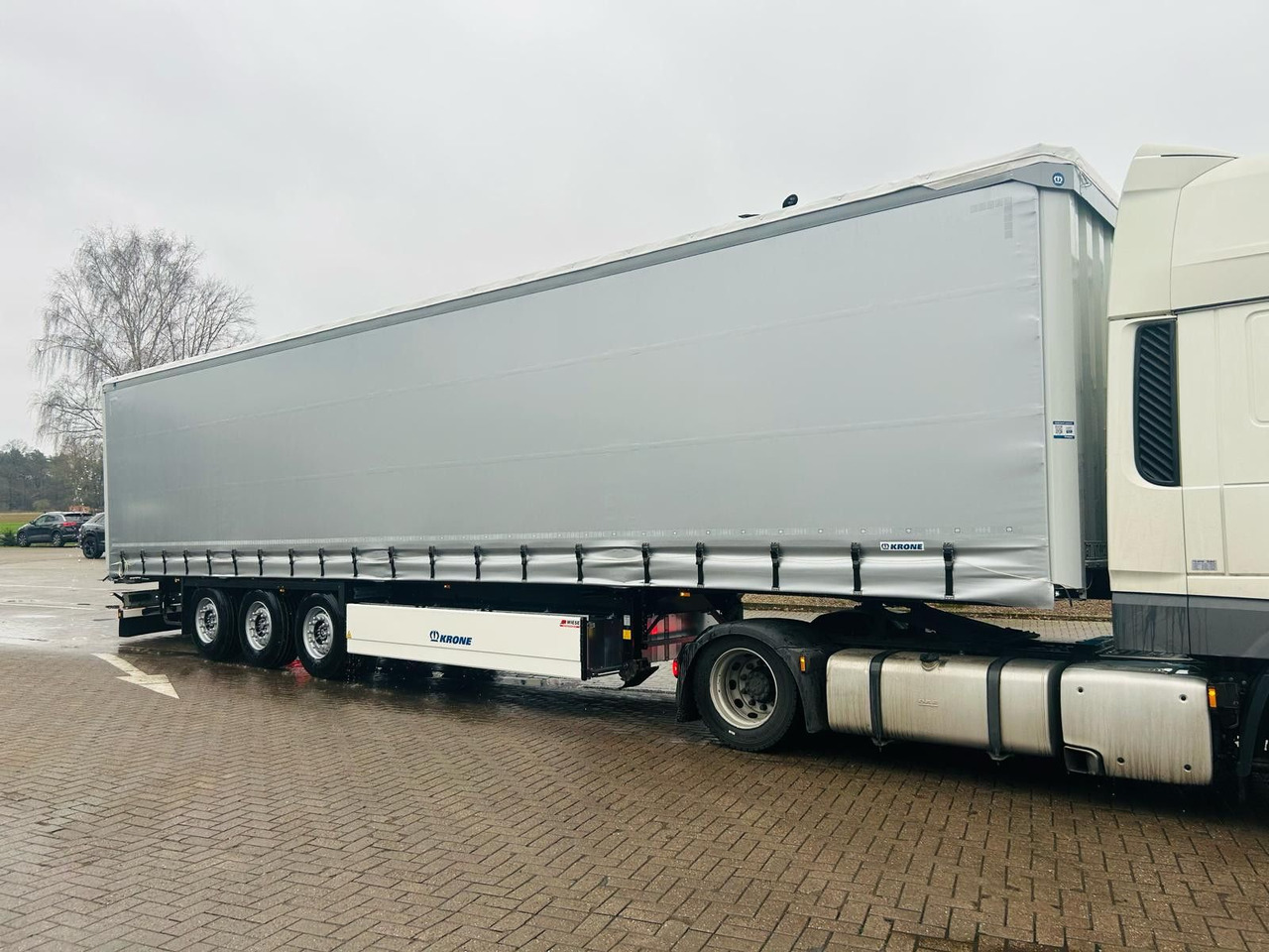 Krone SDP 27 - 5 Stück sofort verfügbar! - Semi-trailer dengan terpal samping: gambar 4 Krone SDP 27 - 5 Stück sofort verfügbar! - Semi-trailer dengan terpal samping: gambar 4