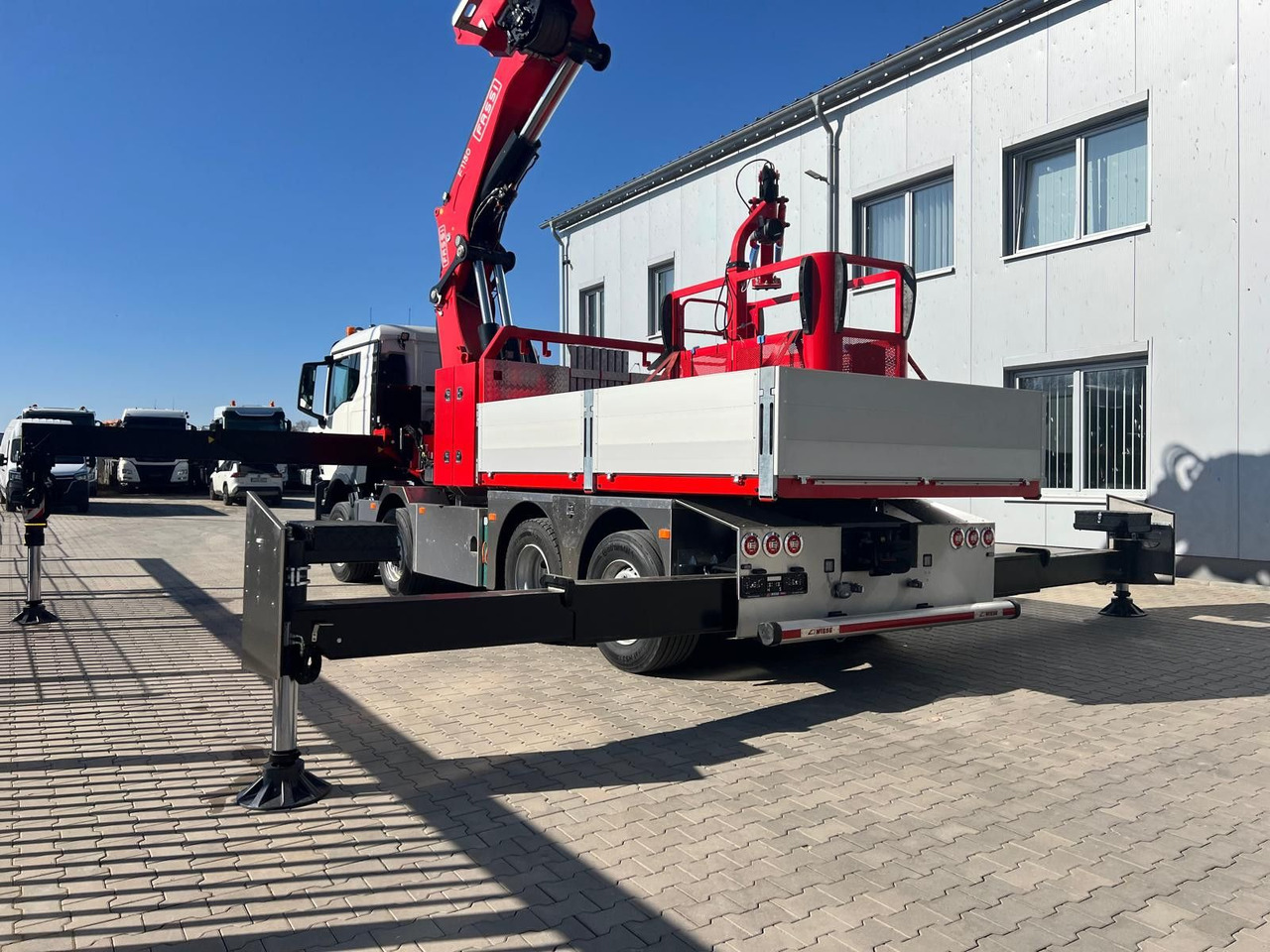 MAN 8x4 mit F1150RA.2.28 L616 Winde - Truk flatbed, Truk derek: gambar 3 MAN 8x4 mit F1150RA.2.28 L616 Winde - Truk flatbed, Truk derek: gambar 3
