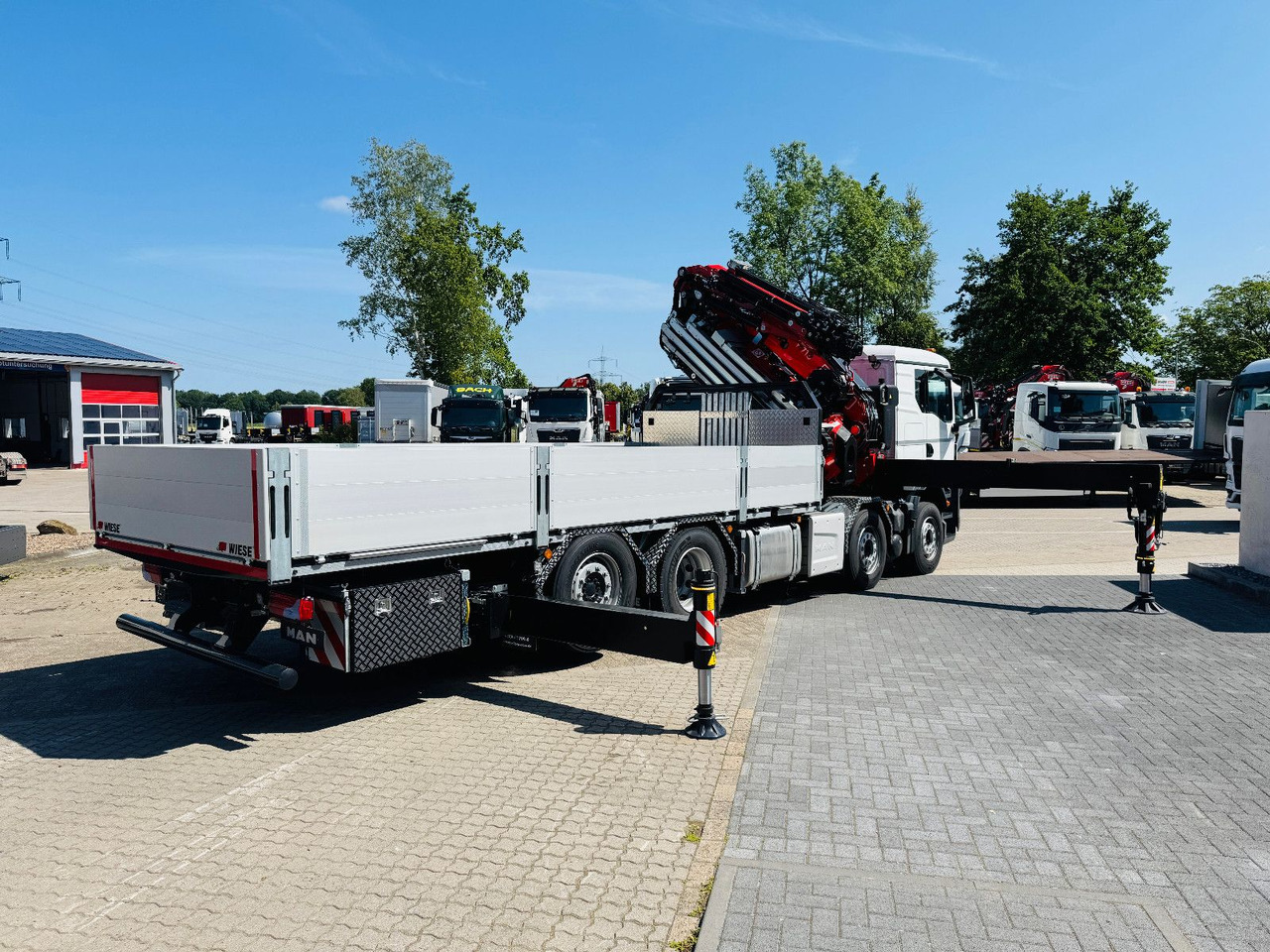 MAN TGS 32.510 mit F710 Frontkran sofort - Truk derek: gambar 4 MAN TGS 32.510 mit F710 Frontkran sofort - Truk derek: gambar 4