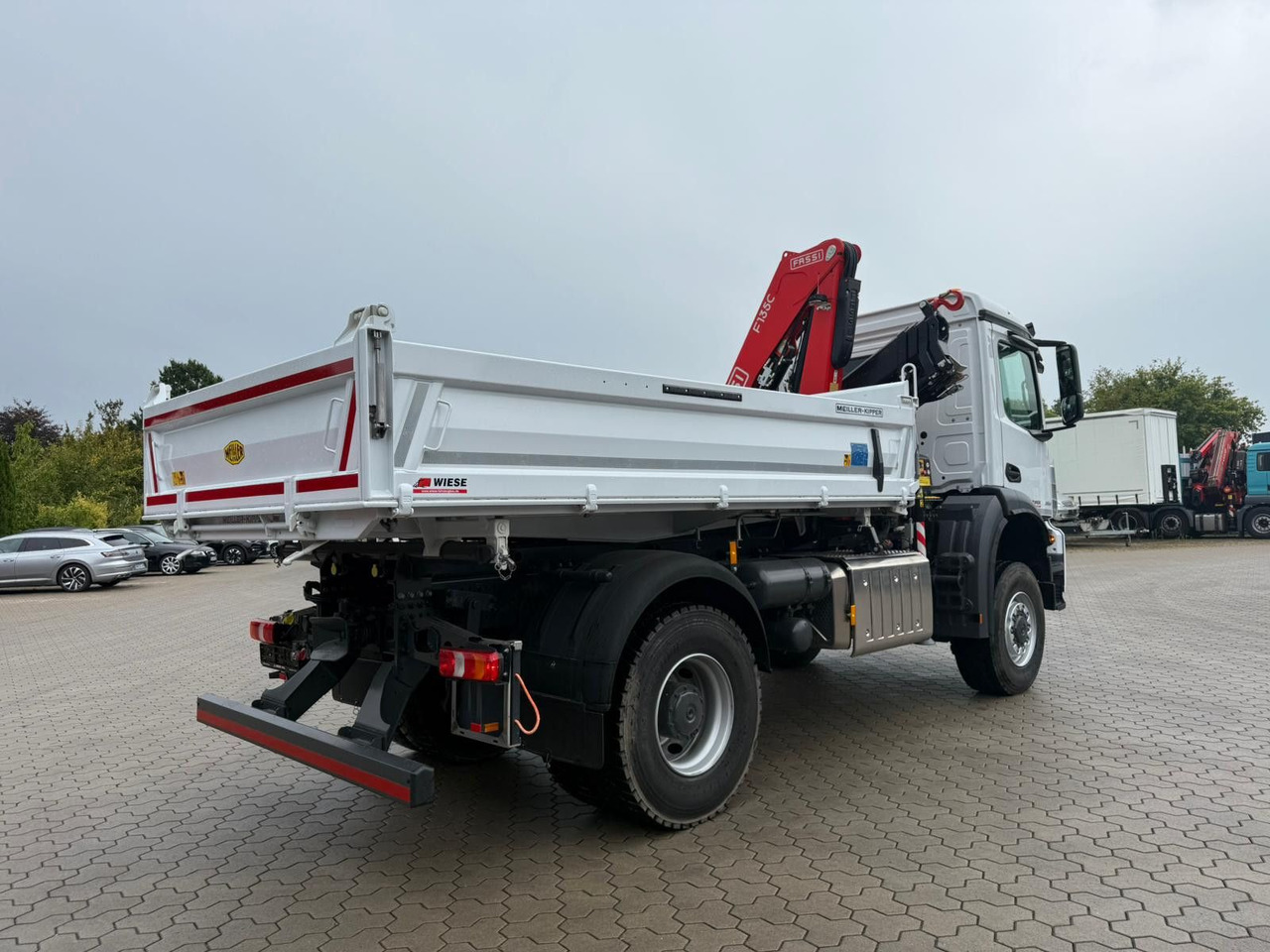 Mercedes-Benz Arocs 1835 4x4 Allrad Fassi F135 Kran Kipper - Truk jungkit, Truk derek: gambar 4 Mercedes-Benz Arocs 1835 4x4 Allrad Fassi F135 Kran Kipper - Truk jungkit, Truk derek: gambar 4