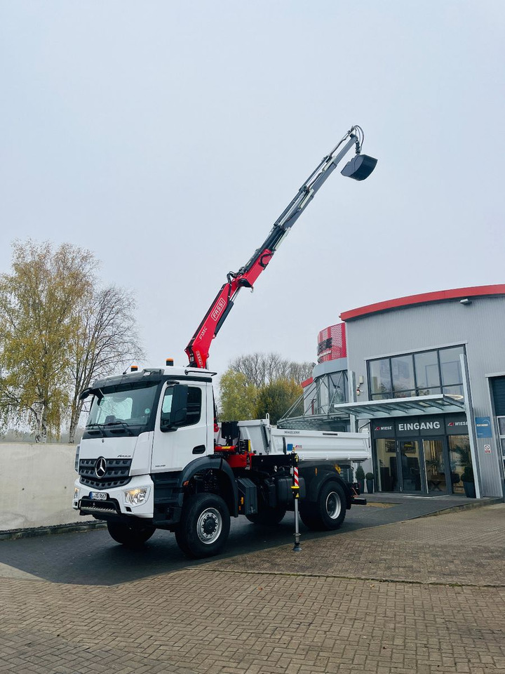 Mercedes-Benz Arocs 1835 4x4 Meiller Fassi F135 Kran Kipper - Truk jungkit, Truk derek: gambar 4 Mercedes-Benz Arocs 1835 4x4 Meiller Fassi F135 Kran Kipper - Truk jungkit, Truk derek: gambar 4