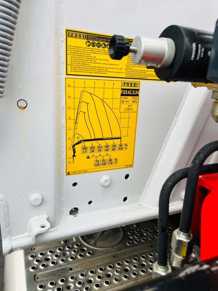 Mercedes-Benz Arocs 1835 4x4 Meiller Fassi Kran Kipper - Truk jungkit, Truk derek: gambar 4 Mercedes-Benz Arocs 1835 4x4 Meiller Fassi Kran Kipper - Truk jungkit, Truk derek: gambar 4