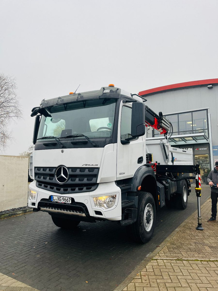 Mercedes-Benz Arocs 1835 4x4 Meiller Fassi Kran Kipper - Truk jungkit, Truk derek: gambar 3 Mercedes-Benz Arocs 1835 4x4 Meiller Fassi Kran Kipper - Truk jungkit, Truk derek: gambar 3