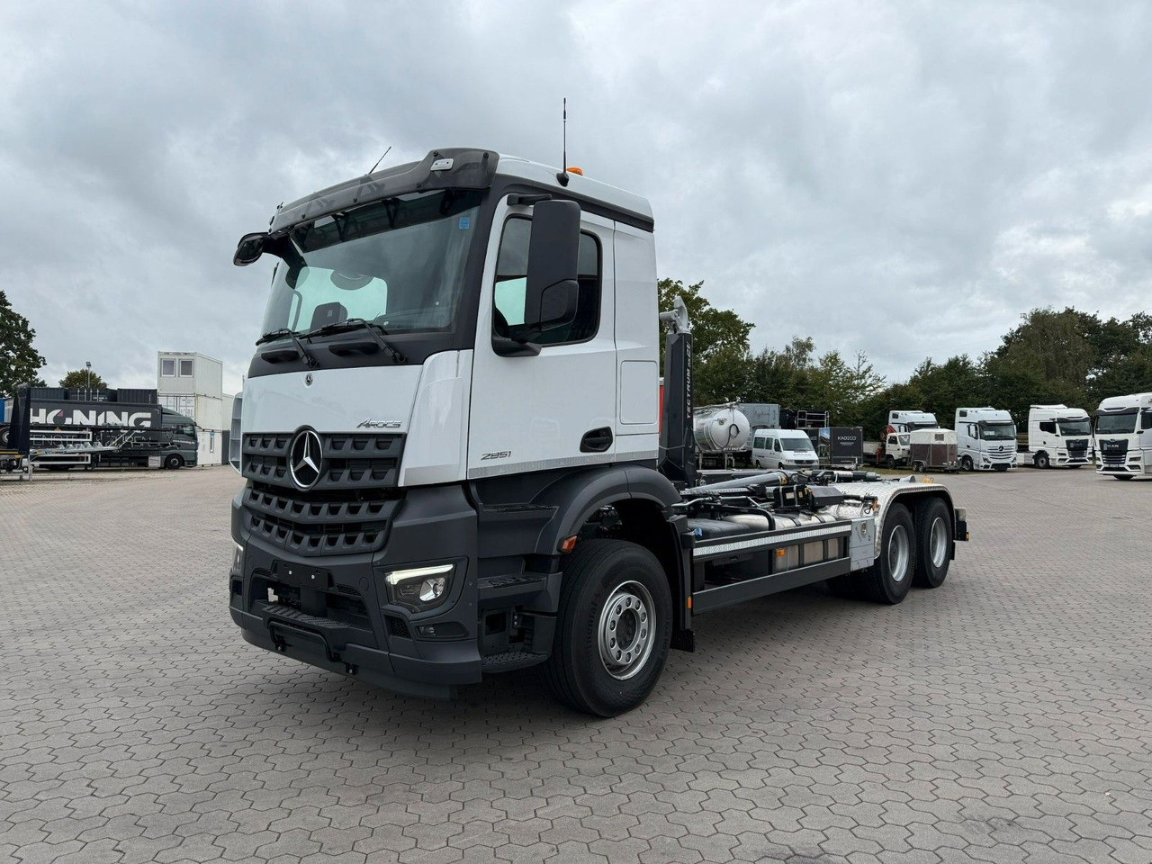 Mercedes-Benz Arocs 5 2651L 6 x4 Meiller RS 2170 - Hook lift: gambar 3 Mercedes-Benz Arocs 5 2651L 6 x4 Meiller RS 2170 - Hook lift: gambar 3