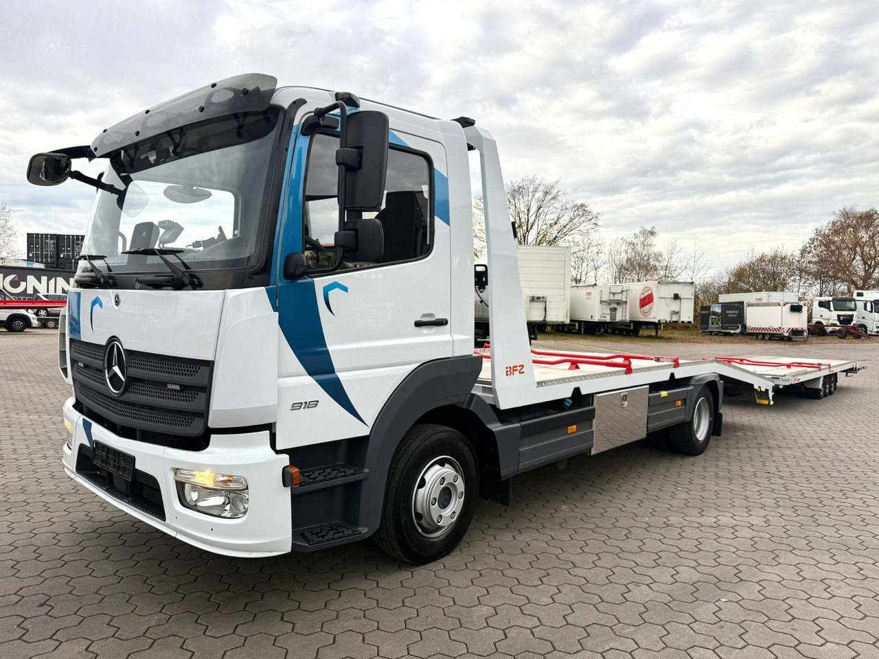 Mercedes-Benz Atego 918L Autotransporter mit BFZ Anhänger - Truk pengangkut mobil: gambar 3 Mercedes-Benz Atego 918L Autotransporter mit BFZ Anhänger - Truk pengangkut mobil: gambar 3