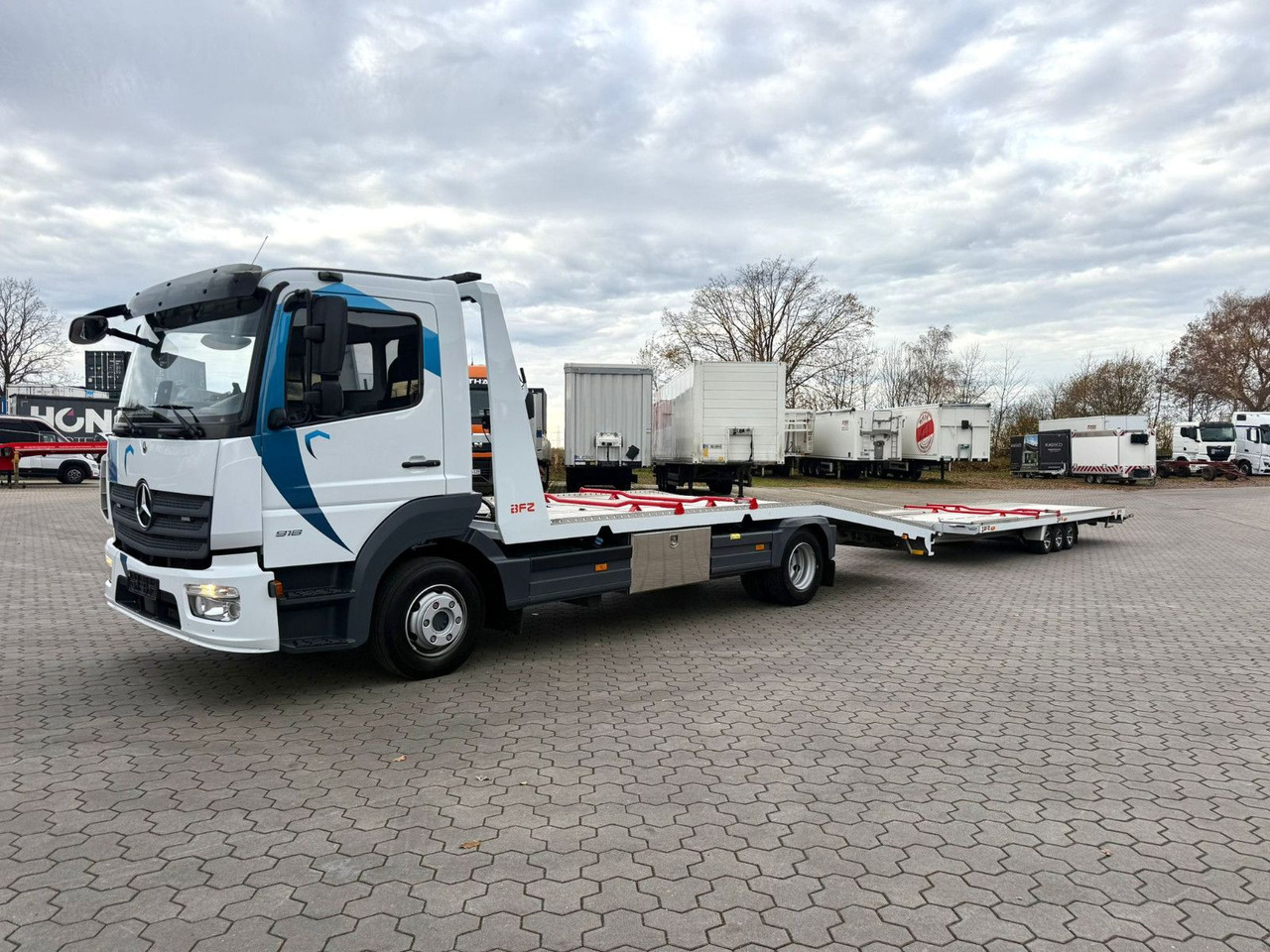 Mercedes-Benz Atego 918L Autotransporter mit BFZ Anhänger - Truk pengangkut mobil: gambar 2 Mercedes-Benz Atego 918L Autotransporter mit BFZ Anhänger - Truk pengangkut mobil: gambar 2