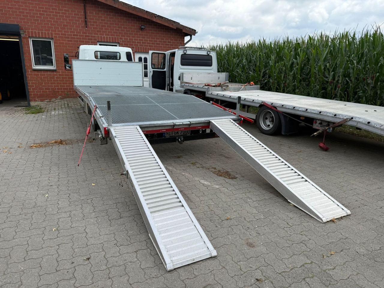 Mitsubishi Fuso Canter  7C18 Arbeitsbühnentransporter - Truk pengangkut mobil: gambar 3 Mitsubishi Fuso Canter  7C18 Arbeitsbühnentransporter - Truk pengangkut mobil: gambar 3