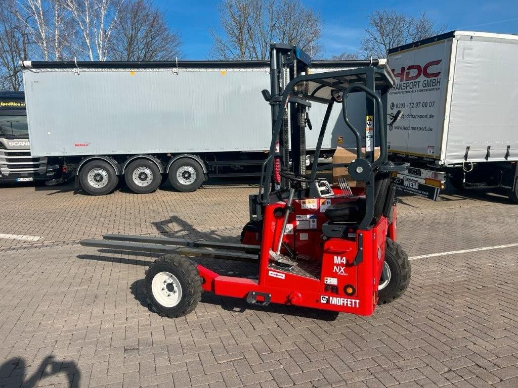 Moffett CARGOTEC - Tragkraft 2.500 kg Moffett CARGOTEC - Tragkraft 2.500 kg - Miete möglich - Forklift diesel: gambar 1 Moffett CARGOTEC - Tragkraft 2.500 kg Moffett CARGOTEC - Tragkraft 2.500 kg - Miete möglich - Forklift diesel: gambar 1