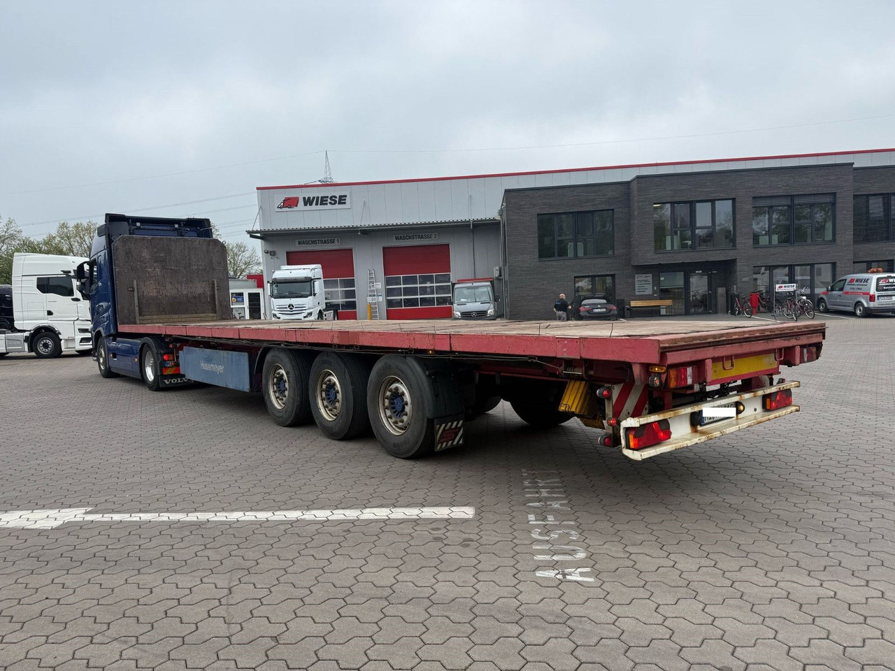 Schwarzmüller SPA 3/E Plattform Auflieger mit Schwerlastwinden - Semi-trailer flatbed: gambar 2 Schwarzmüller SPA 3/E Plattform Auflieger mit Schwerlastwinden - Semi-trailer flatbed: gambar 2