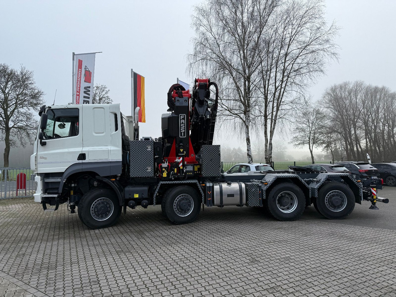 Tatra 41.500 8x8 Phoenix Fassi F710 Kran - Truk flatbed, Truk derek: gambar 2 Tatra 41.500 8x8 Phoenix Fassi F710 Kran - Truk flatbed, Truk derek: gambar 2