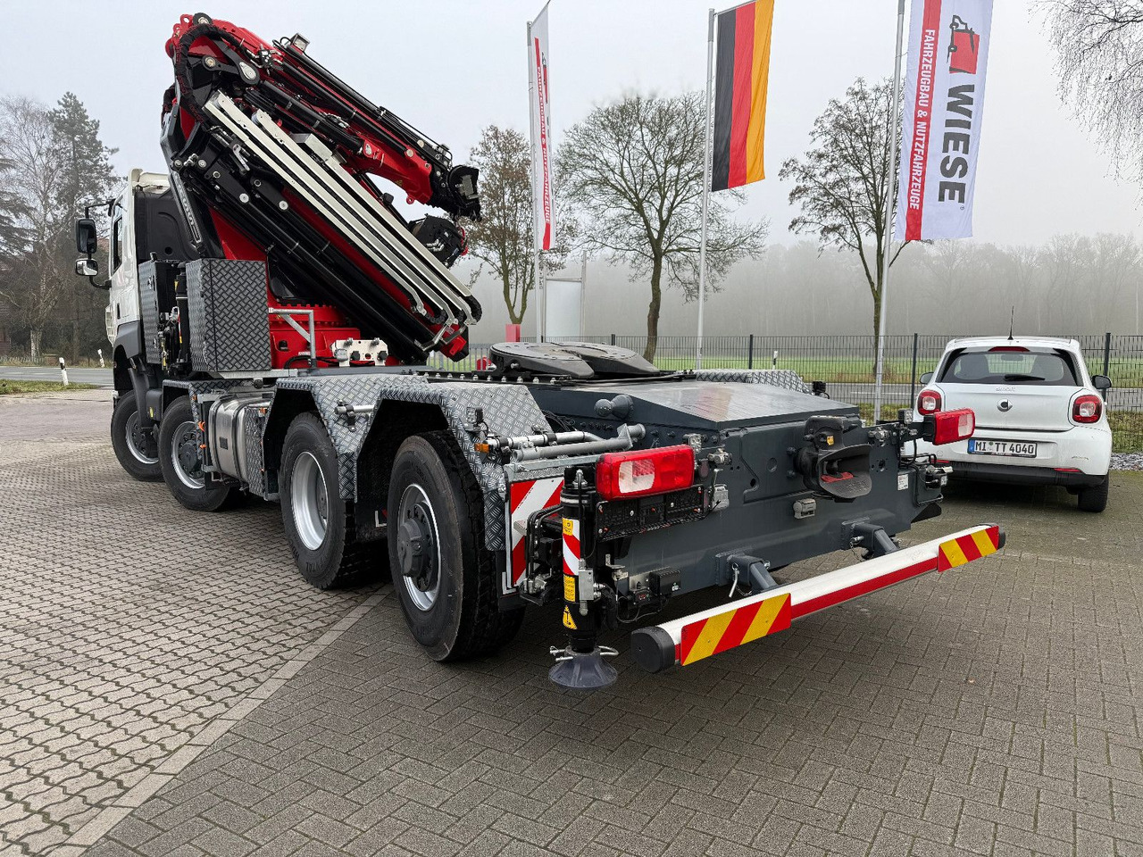 Tatra 41.500 8x8 Phoenix Fassi F710 Kran - Truk derek: gambar 5 Tatra 41.500 8x8 Phoenix Fassi F710 Kran - Truk derek: gambar 5