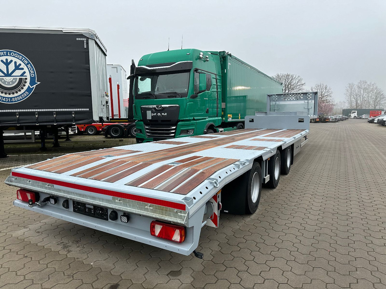 Tieflader Zwangslenkung Betonteile Fertigteile - Semi-trailer low bed: gambar 4 Tieflader Zwangslenkung Betonteile Fertigteile - Semi-trailer low bed: gambar 4