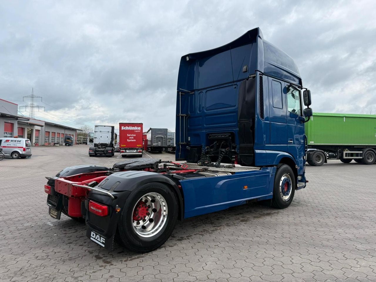 DAF XF 450 FT mit Hydraulik - Tractor head: gambar 3 DAF XF 450 FT mit Hydraulik - Tractor head: gambar 3